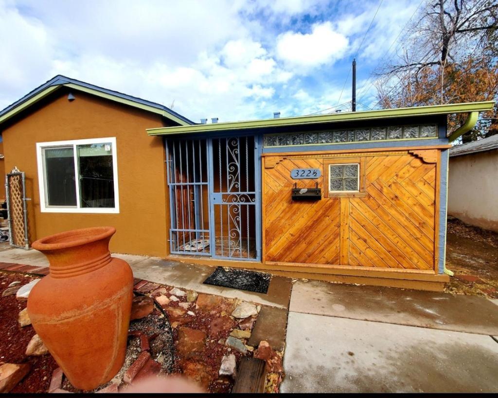 Pet Friendly Modern Casita In Heart Of Nob Hill Villa Albuquerque Dış mekan fotoğraf